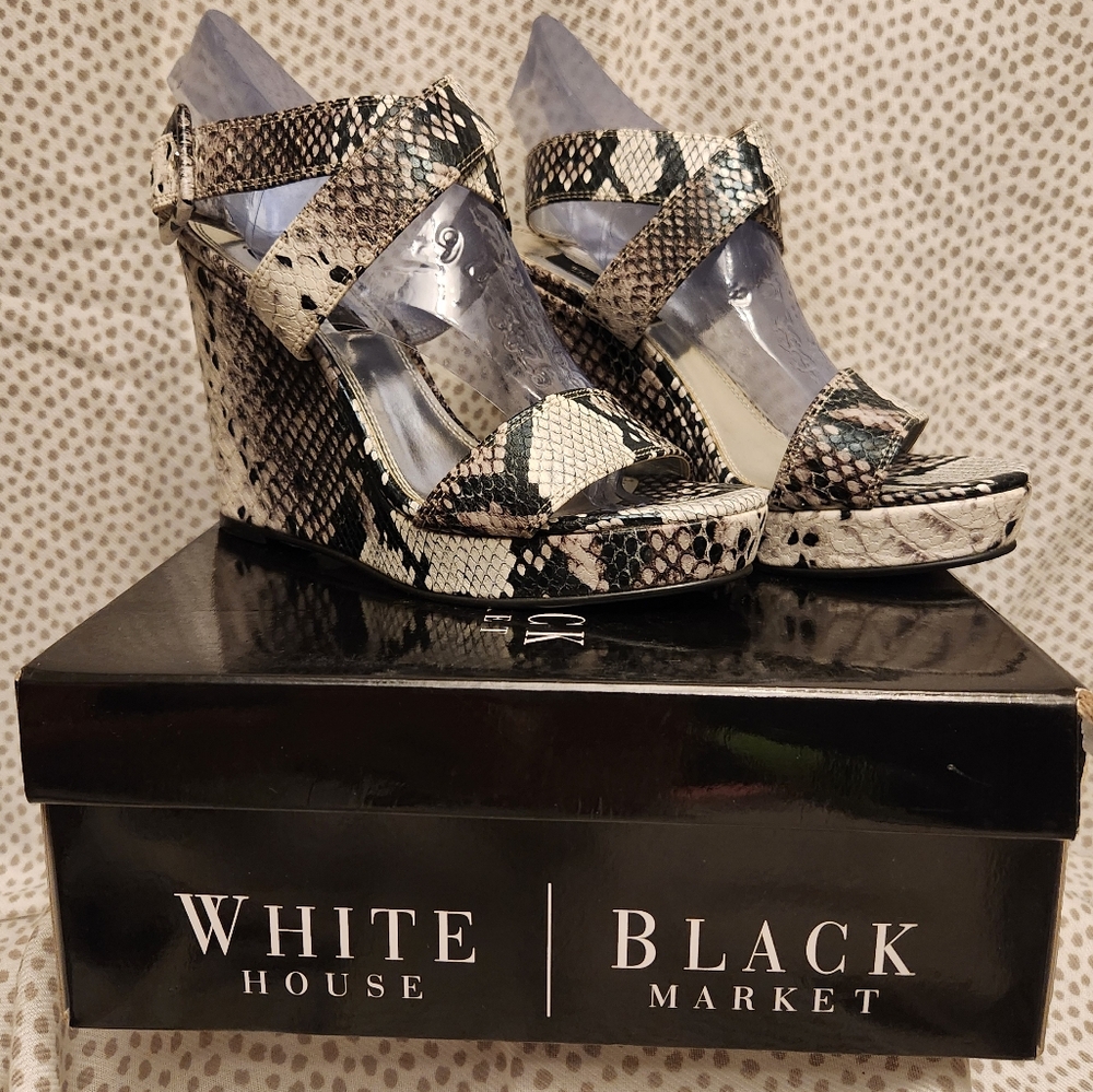 WHITE HOUSE BLACK MARKET Wellington Wedge